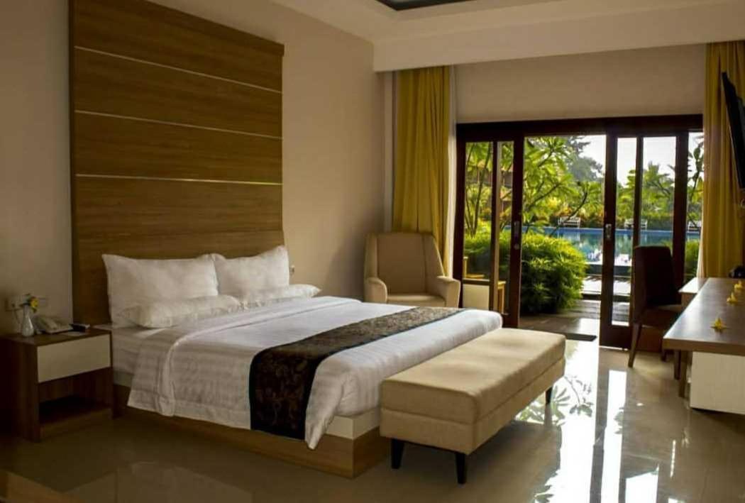 Grand Mulya Hotel בוגור מראה חיצוני תמונה