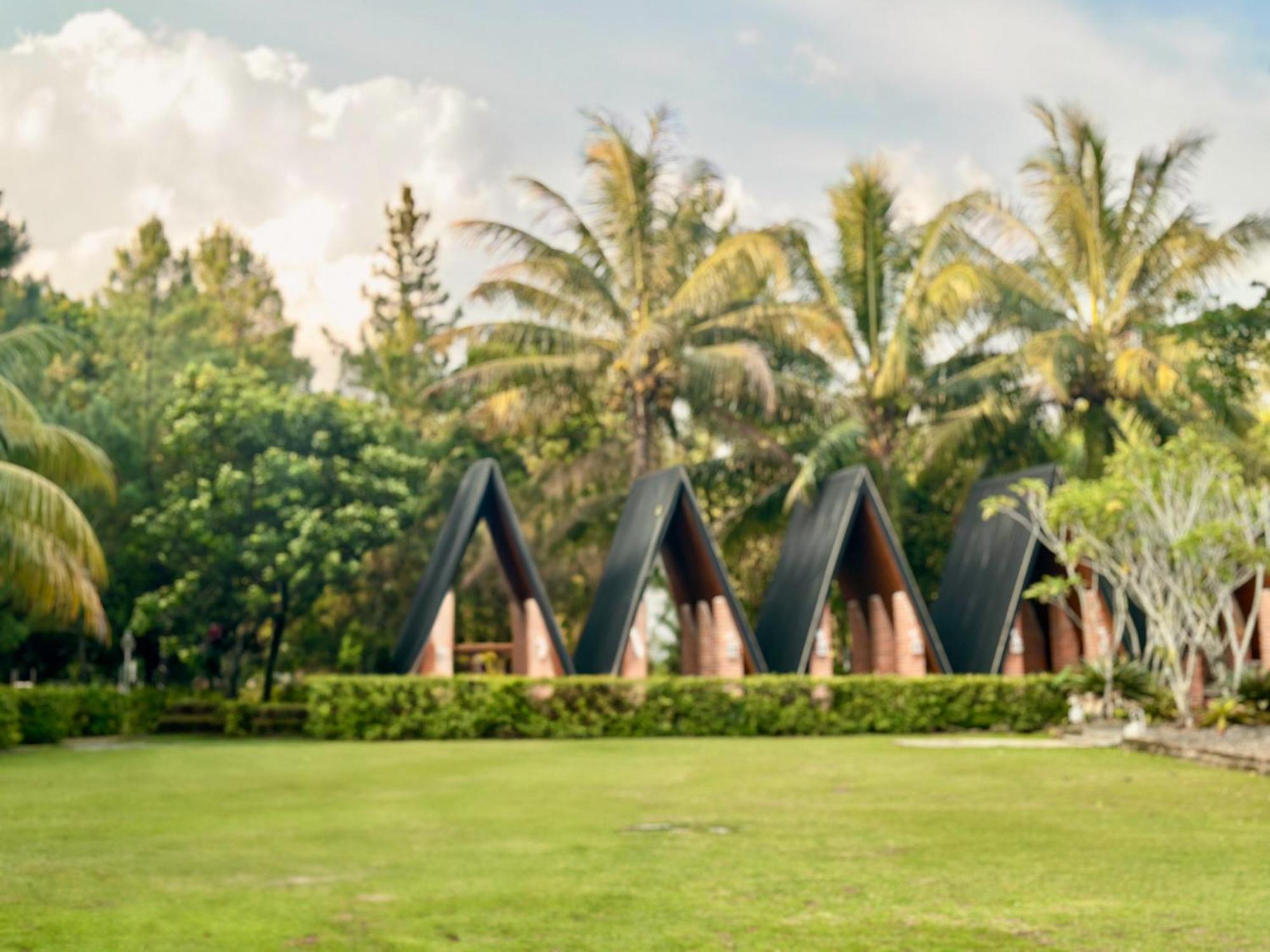 Grand Mulya Hotel בוגור מראה חיצוני תמונה