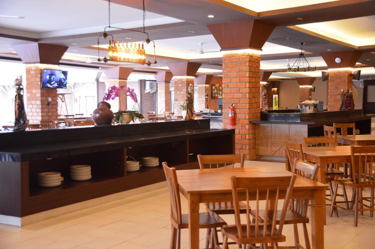 Grand Mulya Hotel בוגור מראה חיצוני תמונה
